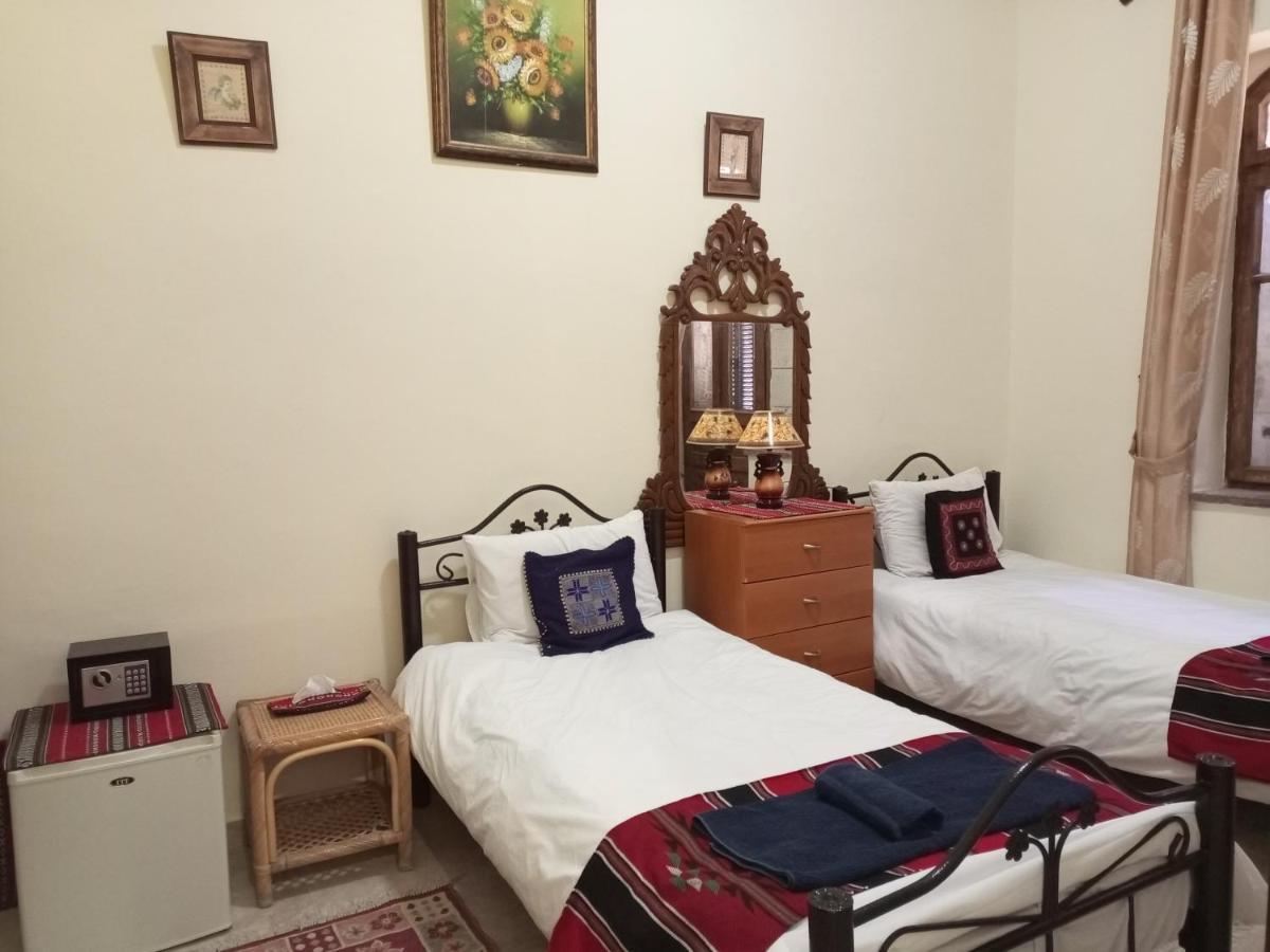 Bread House Apartment Витлеем Екстериор снимка