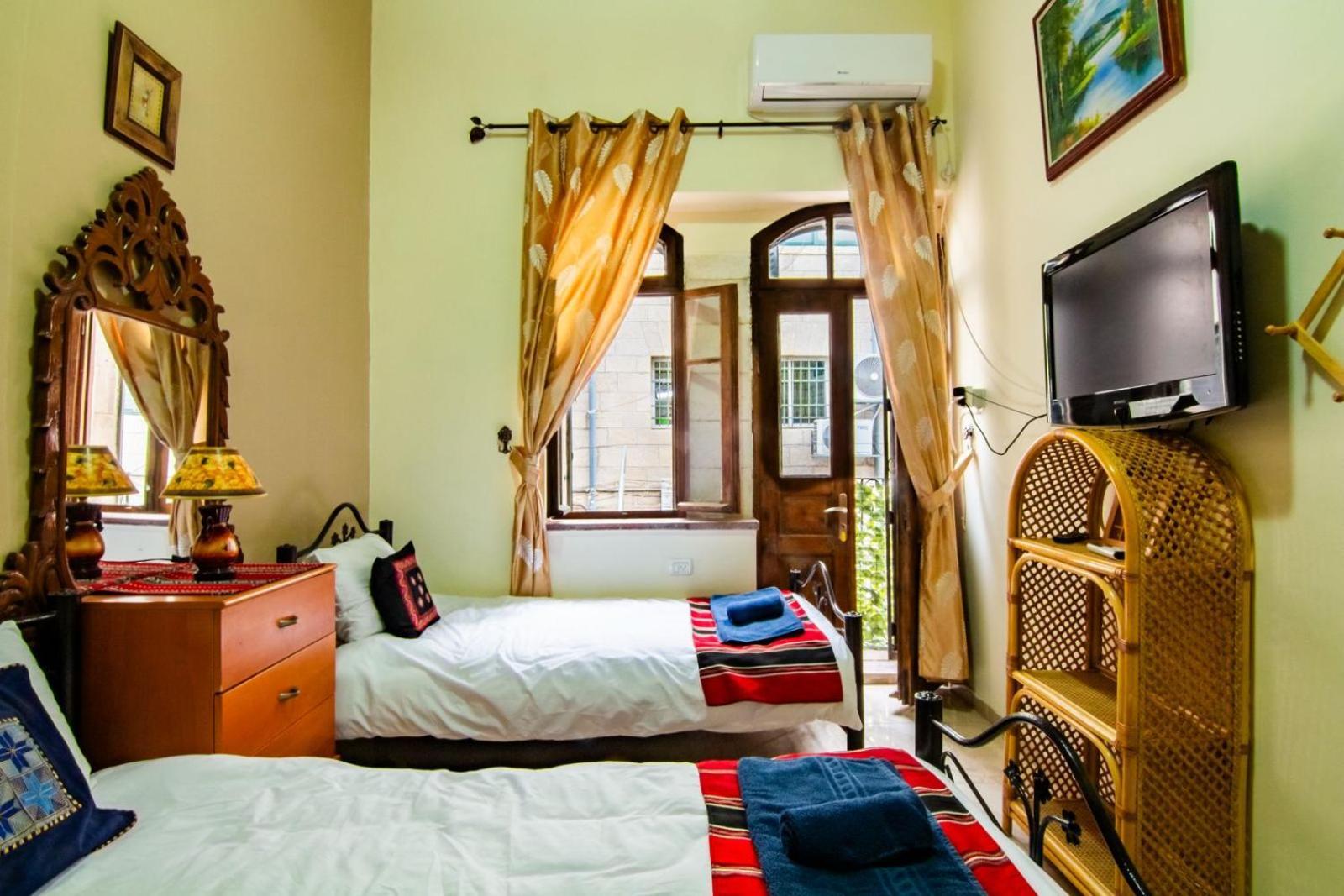 Bread House Apartment Витлеем Екстериор снимка